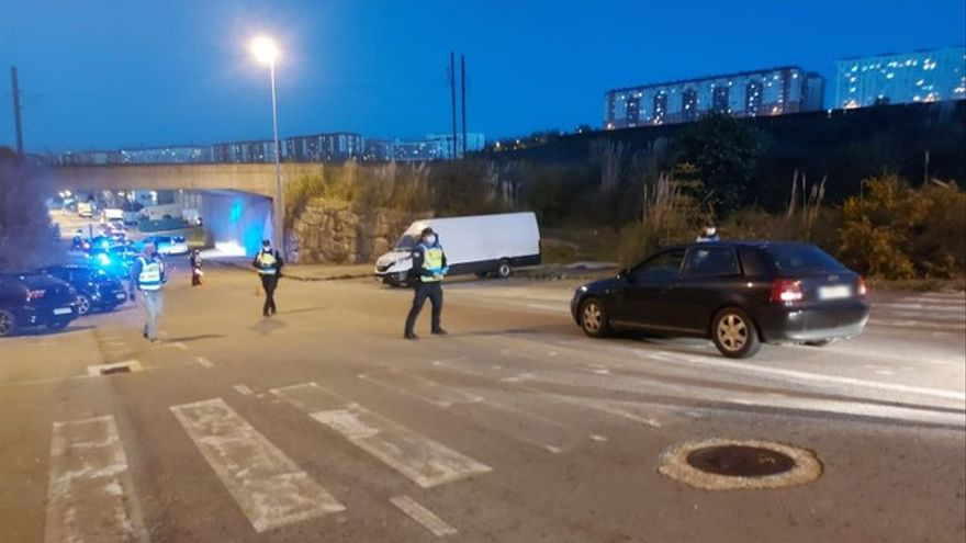 28 sancionados por la Policía Local en un control en Vío